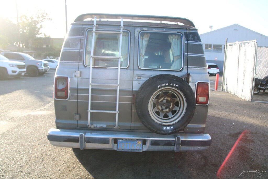 1986 Dodge Ram Van - photo 5