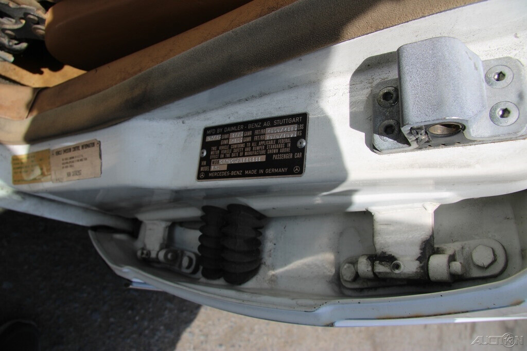 1985 Mercedes-Benz 300-Series 300 SD - photo 11