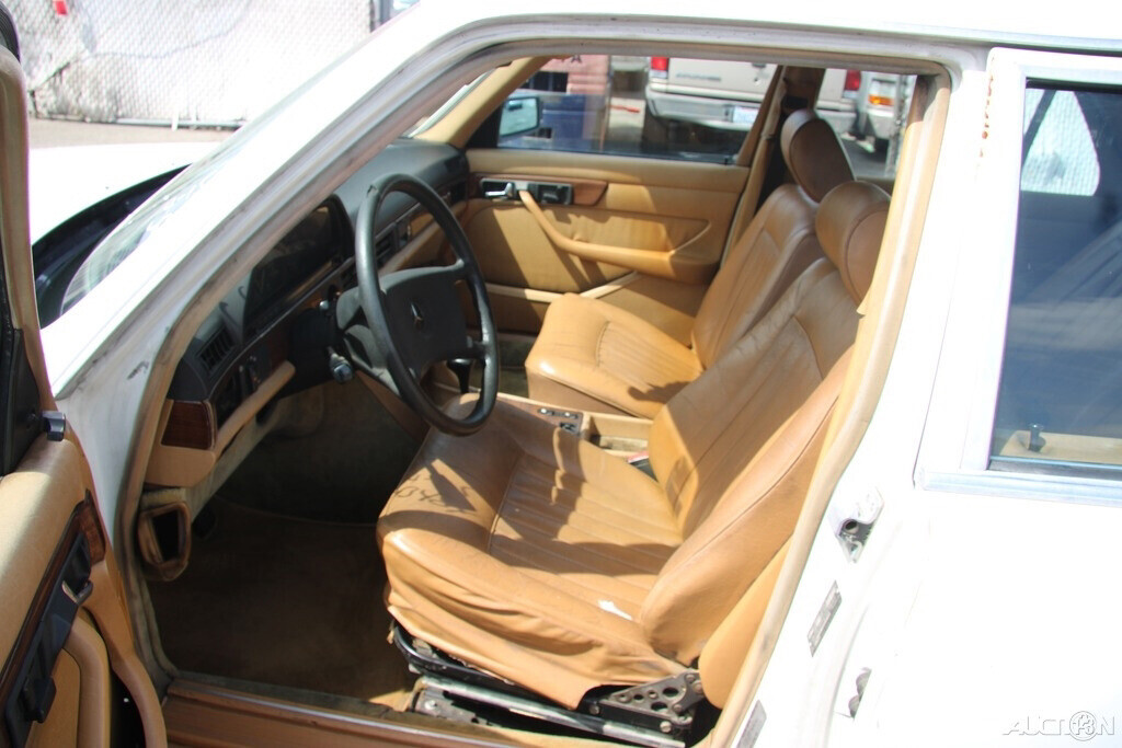 1985 Mercedes-Benz 300-Series 300 SD - photo 13