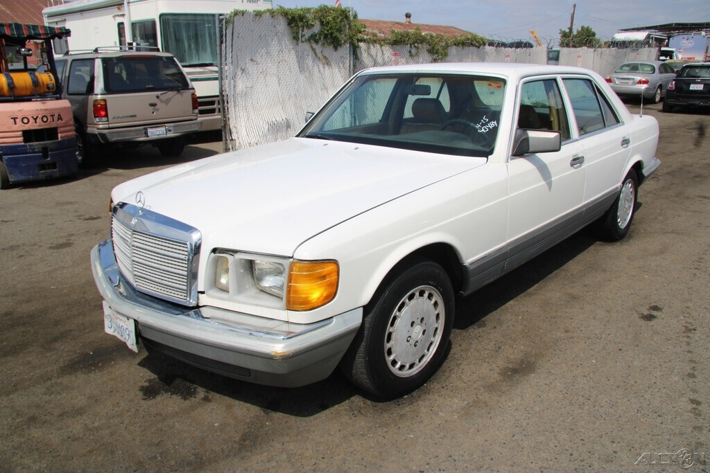 1985 Mercedes-Benz 300-Series 300 SD - photo 2