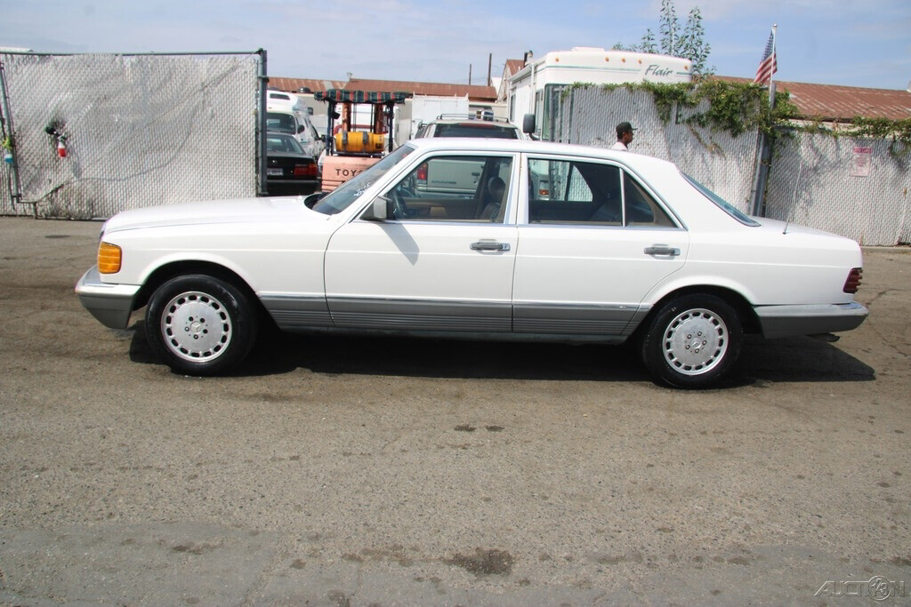 1985 Mercedes-Benz 300-Series 300 SD - photo 3