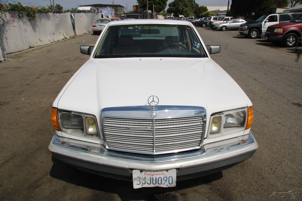 1985 Mercedes-Benz 300-Series 300 SD - photo 9