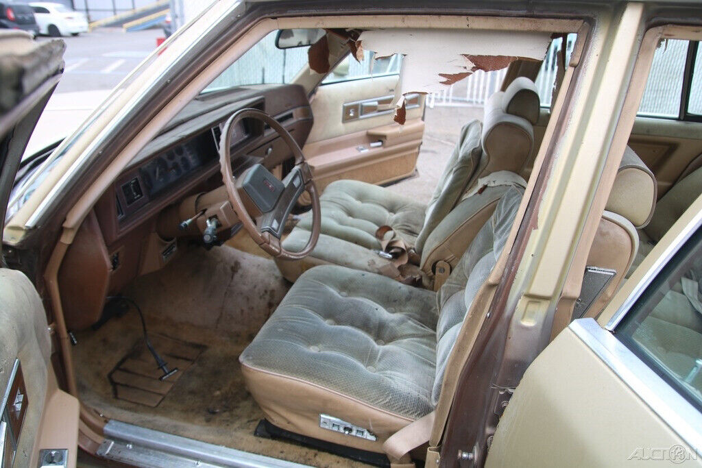 1987 Oldsmobile Cutlass Brougham - photo 12