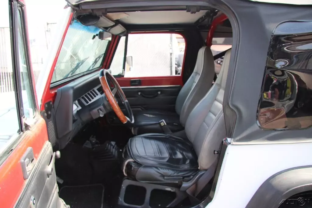 1994 Jeep Wrangler - photo 11