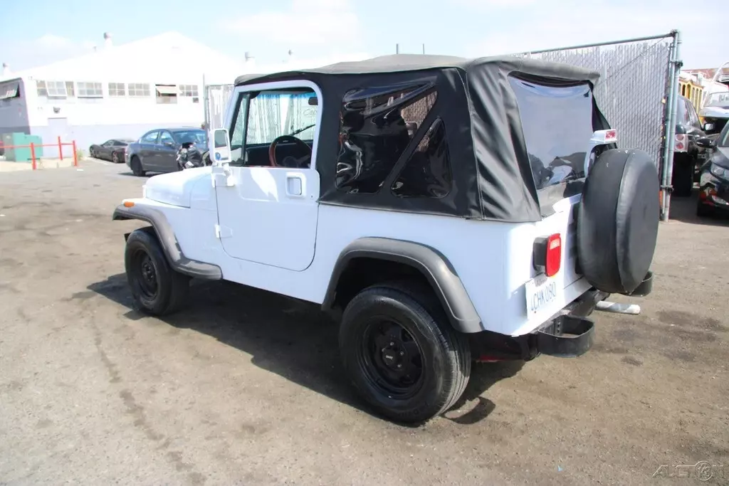 1994 Jeep Wrangler - photo 4