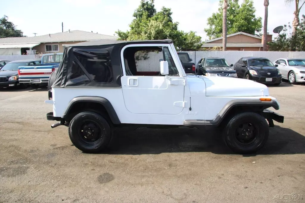 1994 Jeep Wrangler - photo 7