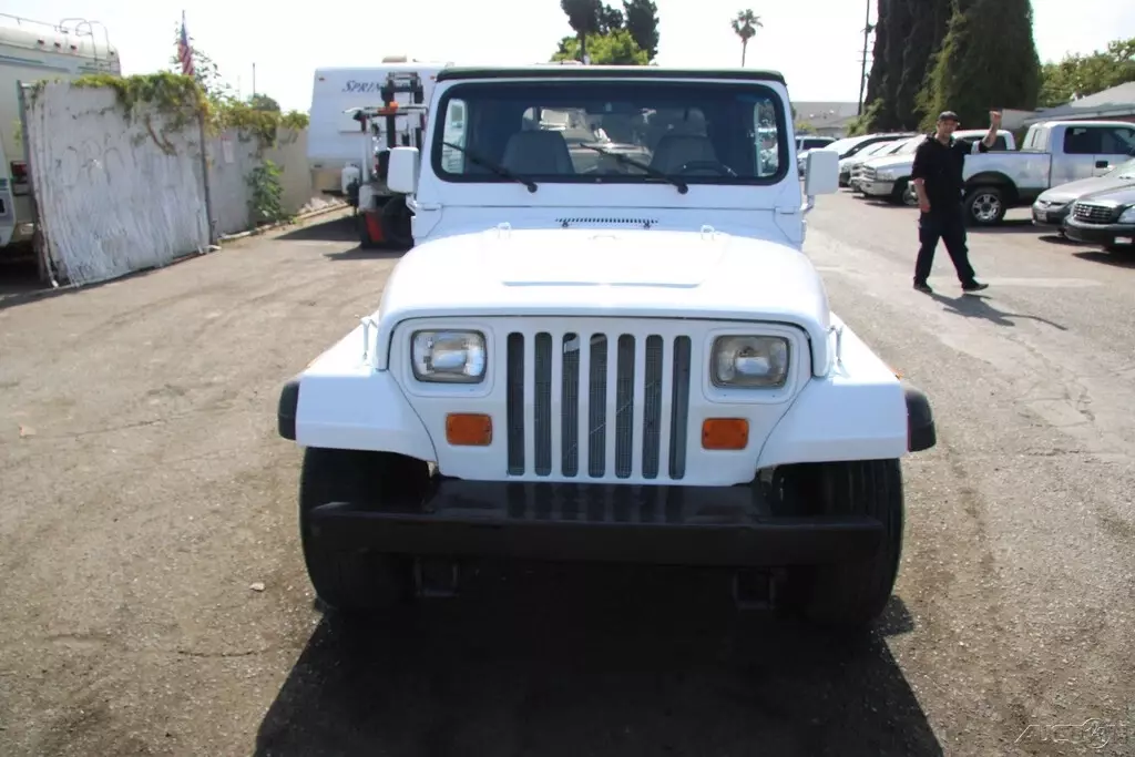 1994 Jeep Wrangler - photo 9