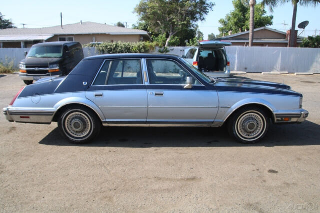 1983 Lincoln Continental - photo 7