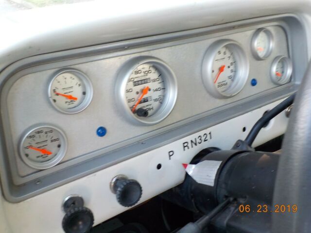1962 Chevrolet C-10 GMC Nice truck It was built to handle! - photo 12