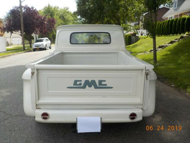 1962 Chevrolet C-10 GMC Nice truck It was built to handle! - photo 5