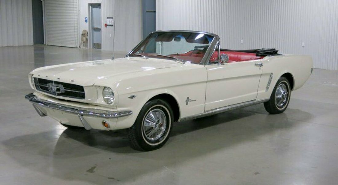 OUSTANDING CONDITION 19641/2 289 cu in 4 speed Appearance Group MUSTANG CONVERT 1964 Ford Mustang