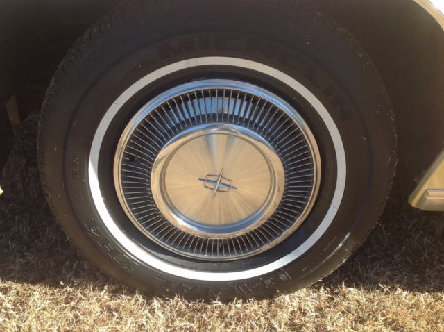 1977 Lincoln Continental - photo 10