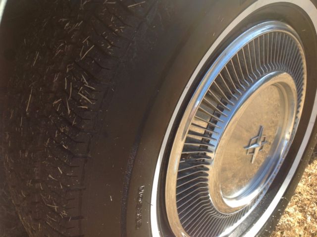 1977 Lincoln Continental - photo 11