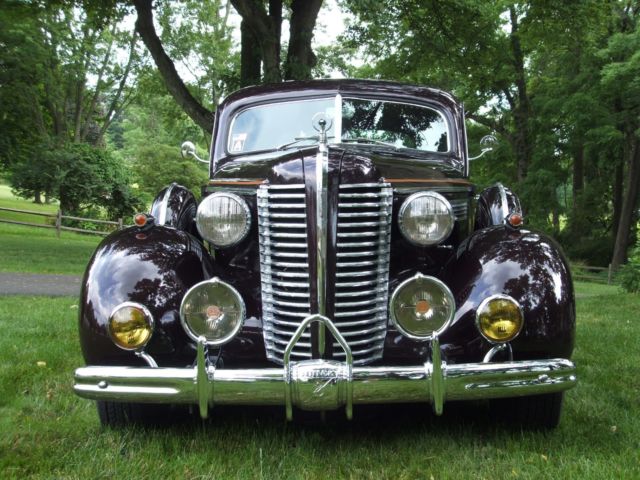 OUTSTANDING 1938 BUICK SPECIAL COUPE, 6 WHEEL BEAUTY. HIT OF EVERY SHOW 1938 Buick Series 40