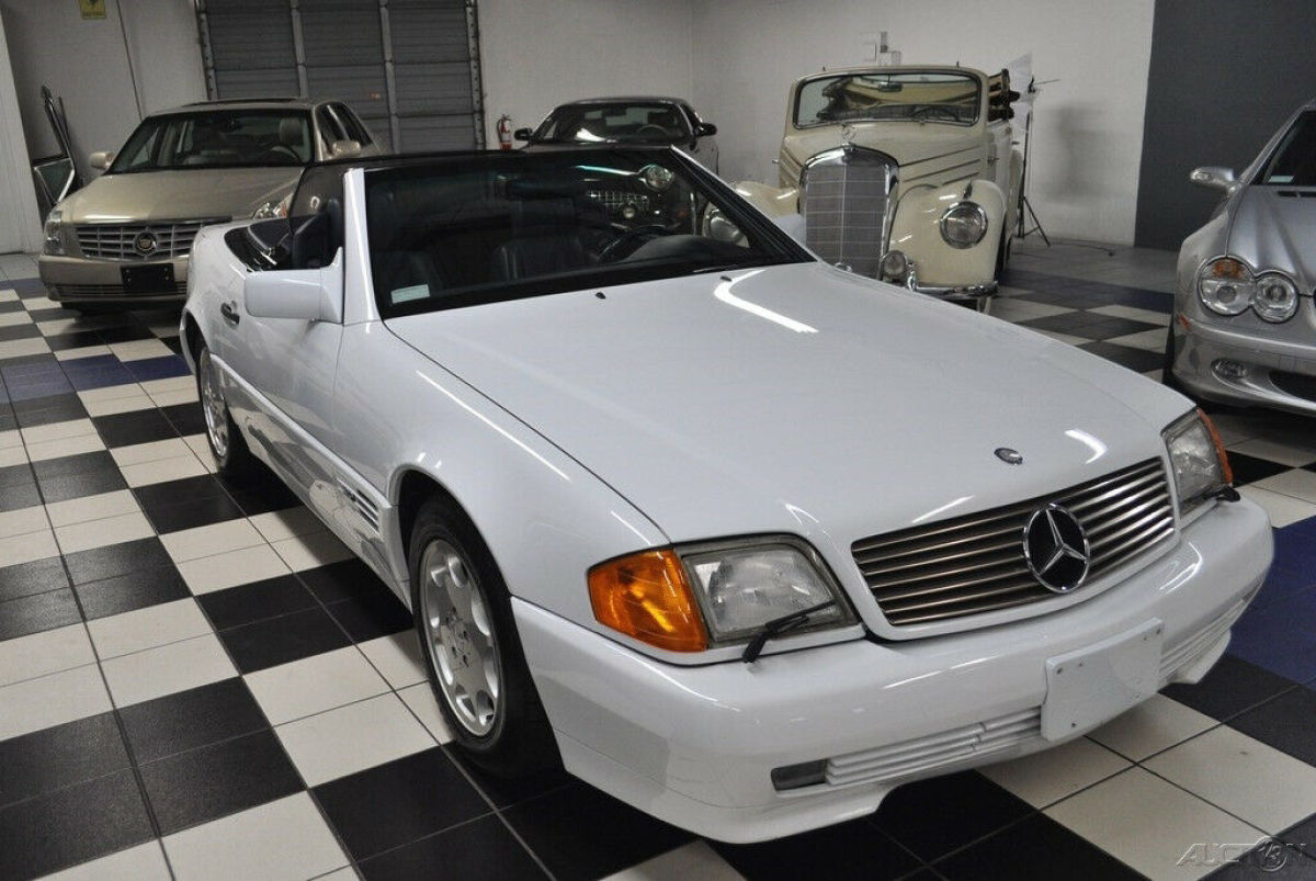 1993 Mercedes-Benz SL-Class SL600 - 29K MILES - IMMACULATE - CERT CARFAX! - photo 2