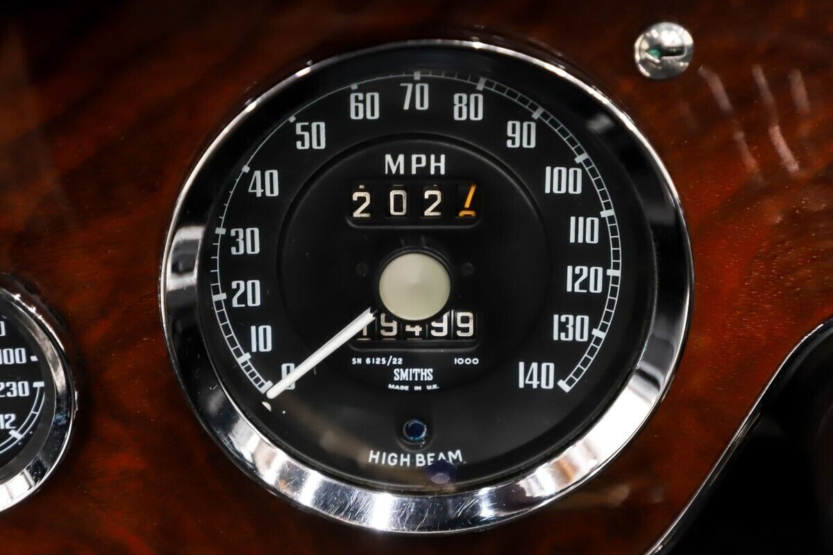 1967 Austin Healey 3000 MK3 - photo 3