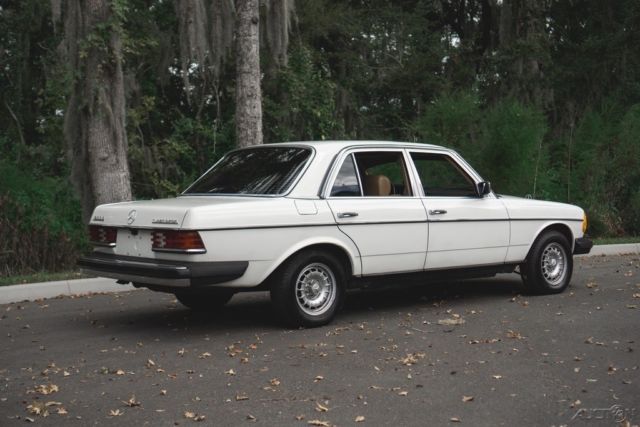 1984 Mercedes-Benz 300-Series OUTSTANDING NO SALT DIESEL TURBO FLORIDA 300D - photo 11