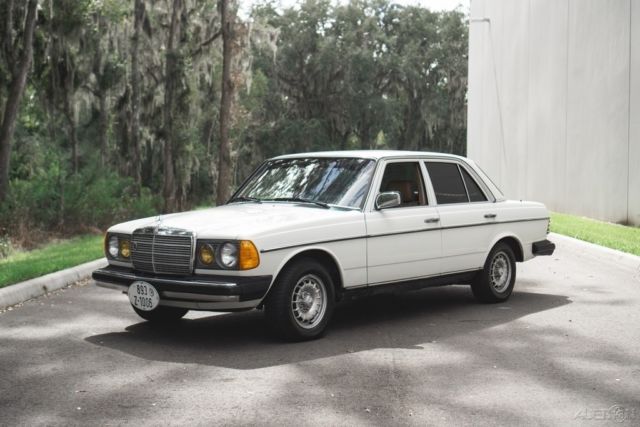 1984 Mercedes-Benz 300-Series OUTSTANDING NO SALT DIESEL TURBO FLORIDA 300D - photo 2
