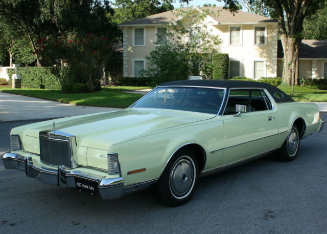 1974 Lincoln Mark Series IV COUPE - RARE COLOR - 48K MI - photo 2