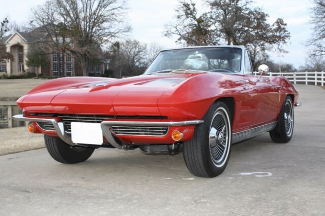 1963 Chevrolet Corvette - photo 2