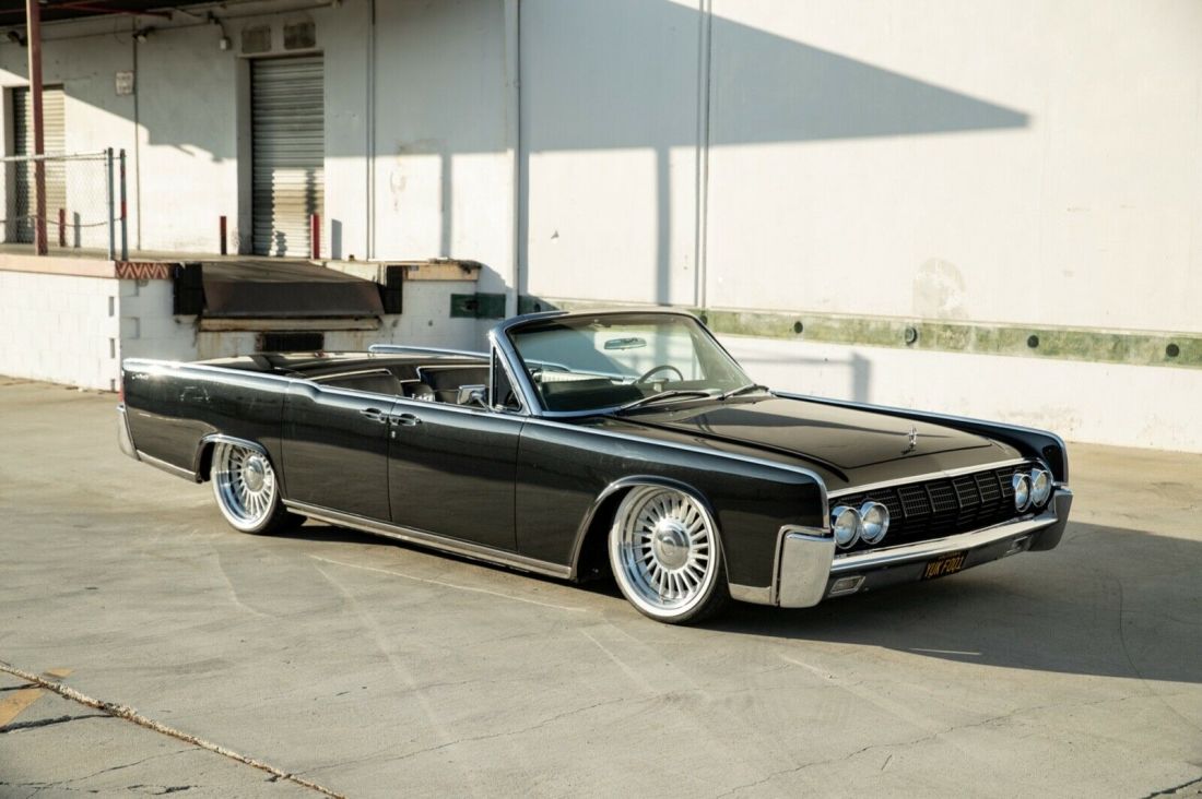 1964 Lincoln Continental Convertible - photo 2