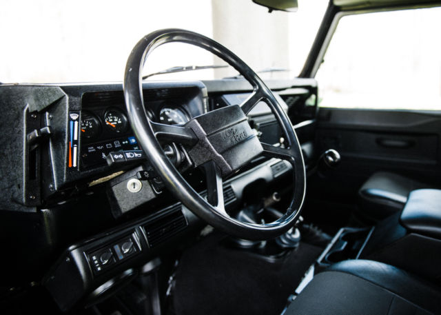 1985 Land Rover Defender - photo 13