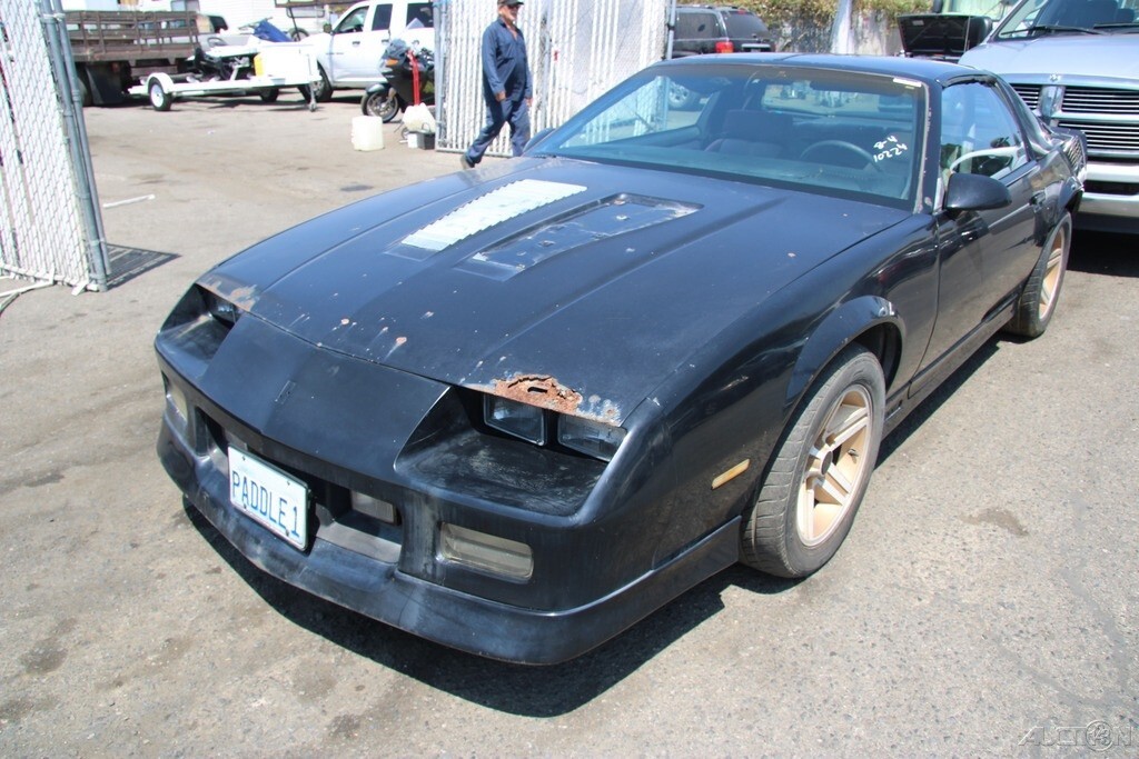 1986 Chevrolet Camaro Z28 - photo 2