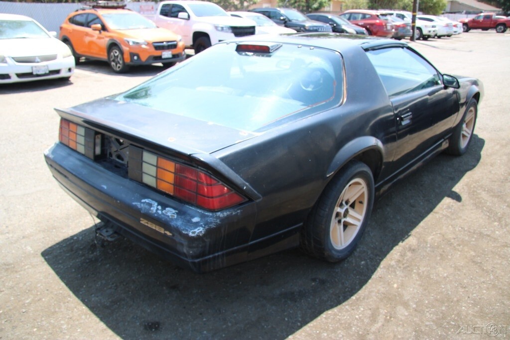 1986 Chevrolet Camaro Z28 - photo 6