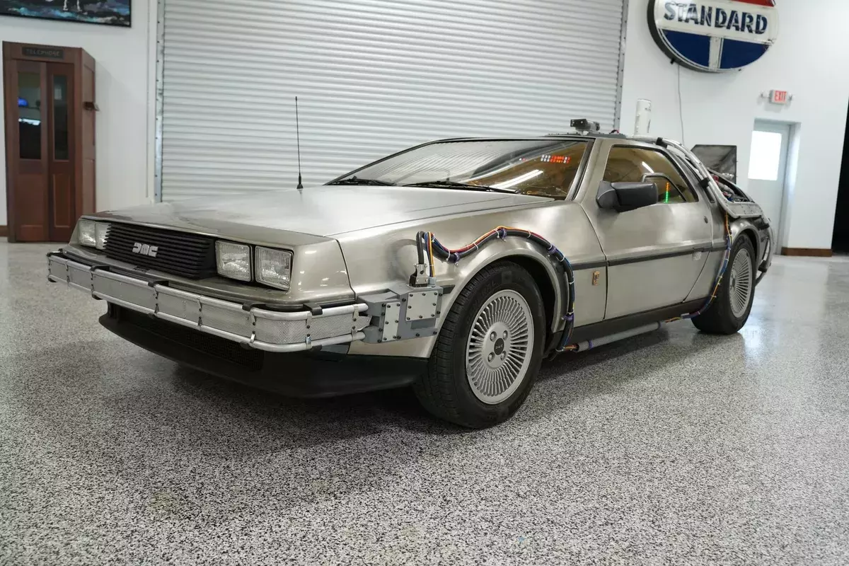 1981 DeLorean DMC-12