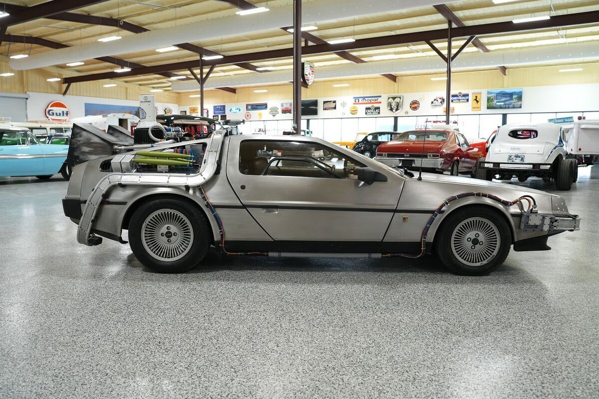1981 DeLorean DMC-12 - photo 4