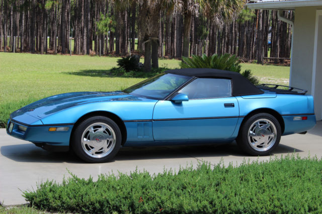 1989 Chevrolet Corvette Convertible Owned by Stephen King Collectible - photo 4