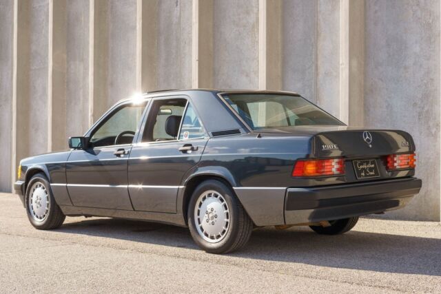 1992 Mercedes-Benz 190E Sedan - photo 7