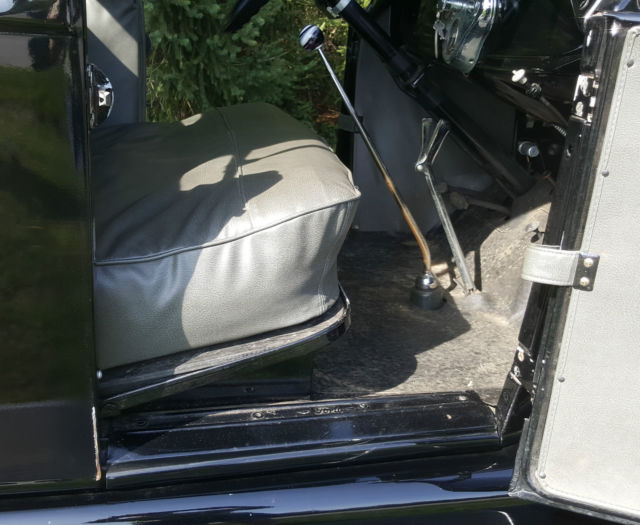 1929 Ford Model A 1929 Roadster Convertible Rumble Seat Ahooga Horn - photo 11