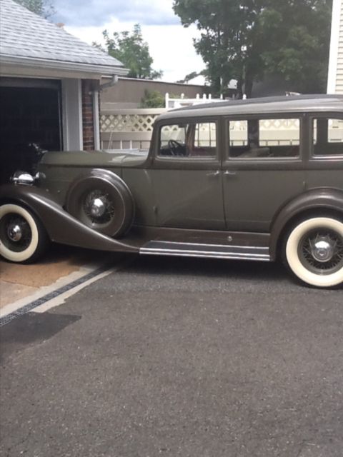 Packard 1933 Packard Super 8 model 1003
