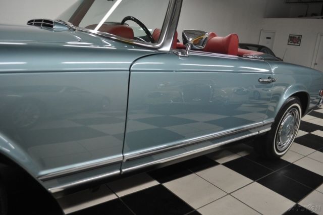 1970 Mercedes-Benz 200-Series FACTORY AC - BOTH TOPS - SIMPLY OUTSTANDING - photo 10