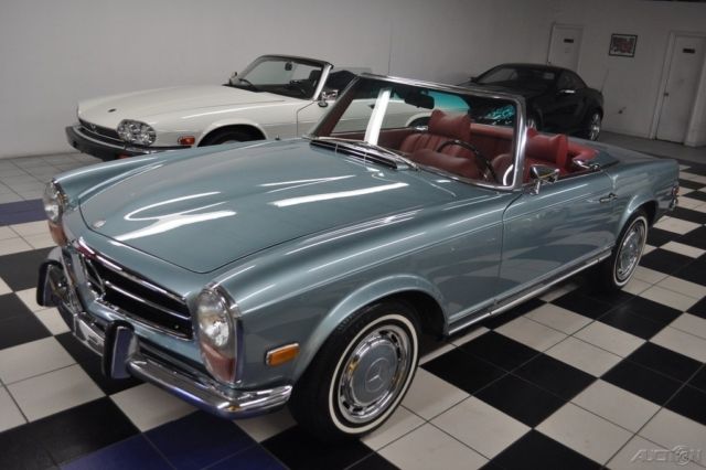 1970 Mercedes-Benz 200-Series FACTORY AC - BOTH TOPS - SIMPLY OUTSTANDING - photo 9