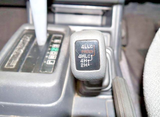 1992 Mitsubishi Montero Q-V24WG - photo 7