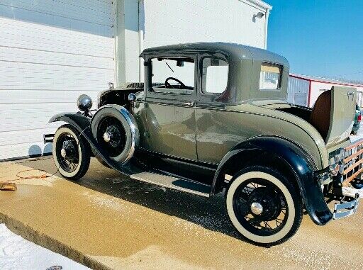 Parade Ready - 1930 Ford Model A Deluxe Coupe - Kansas & Missouri - Drive Home 1930 Ford Model A Rumble Seat Coupe