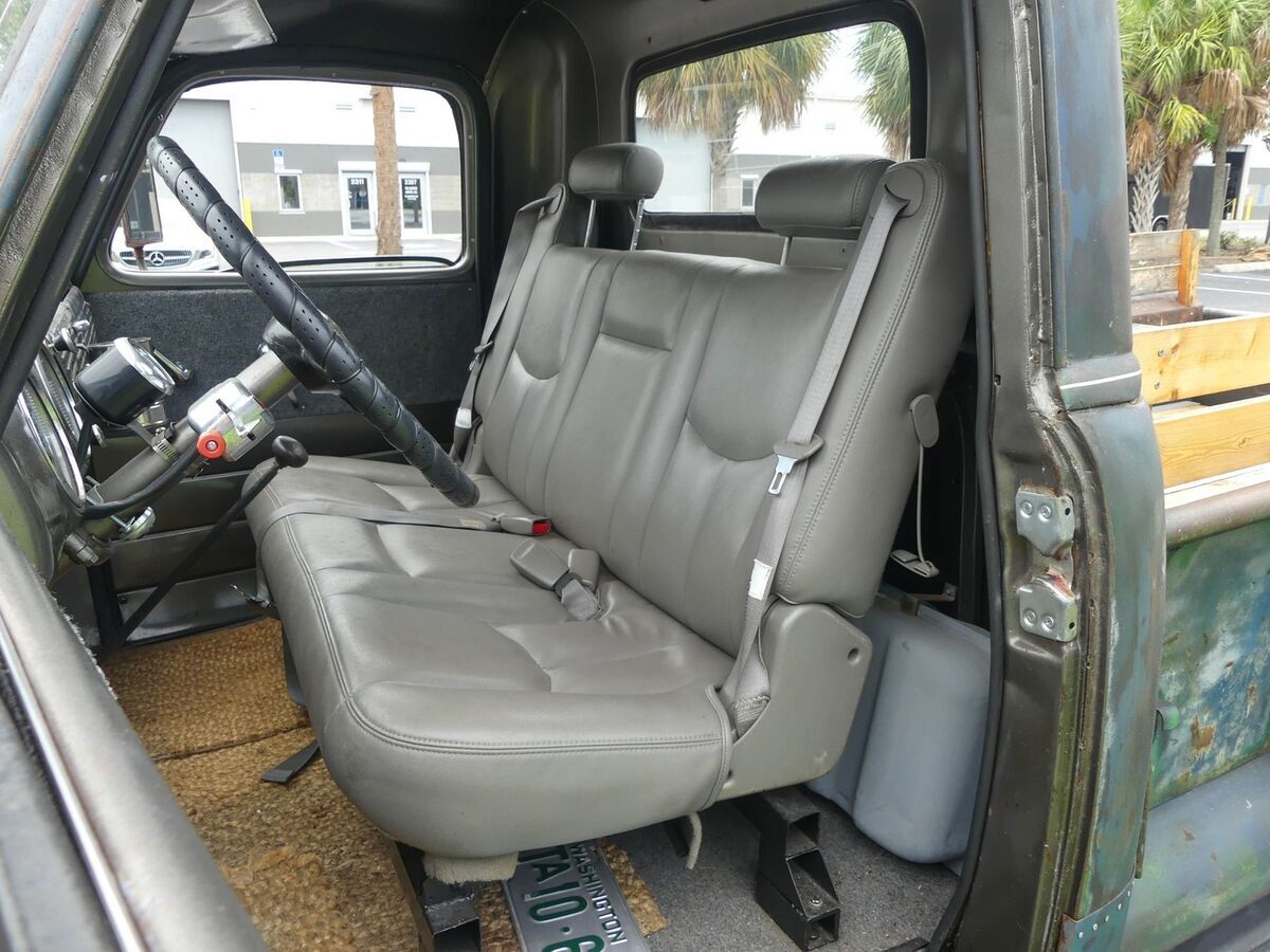 1949 Chevrolet 3600 Pickup Truck - photo 3
