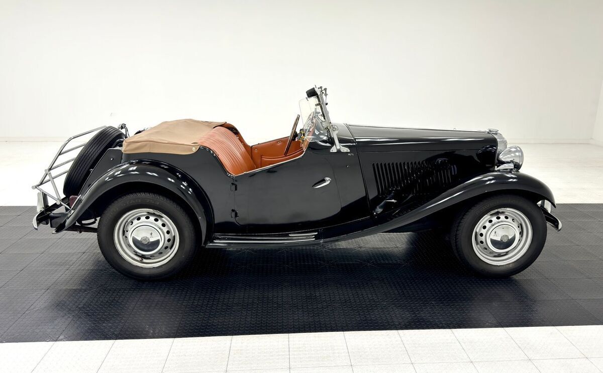 1951 MG T-Series Roadster - photo 11