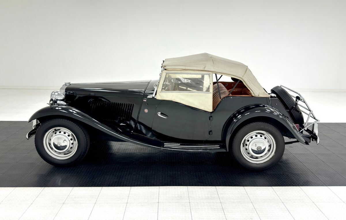 1951 MG T-Series Roadster - photo 3