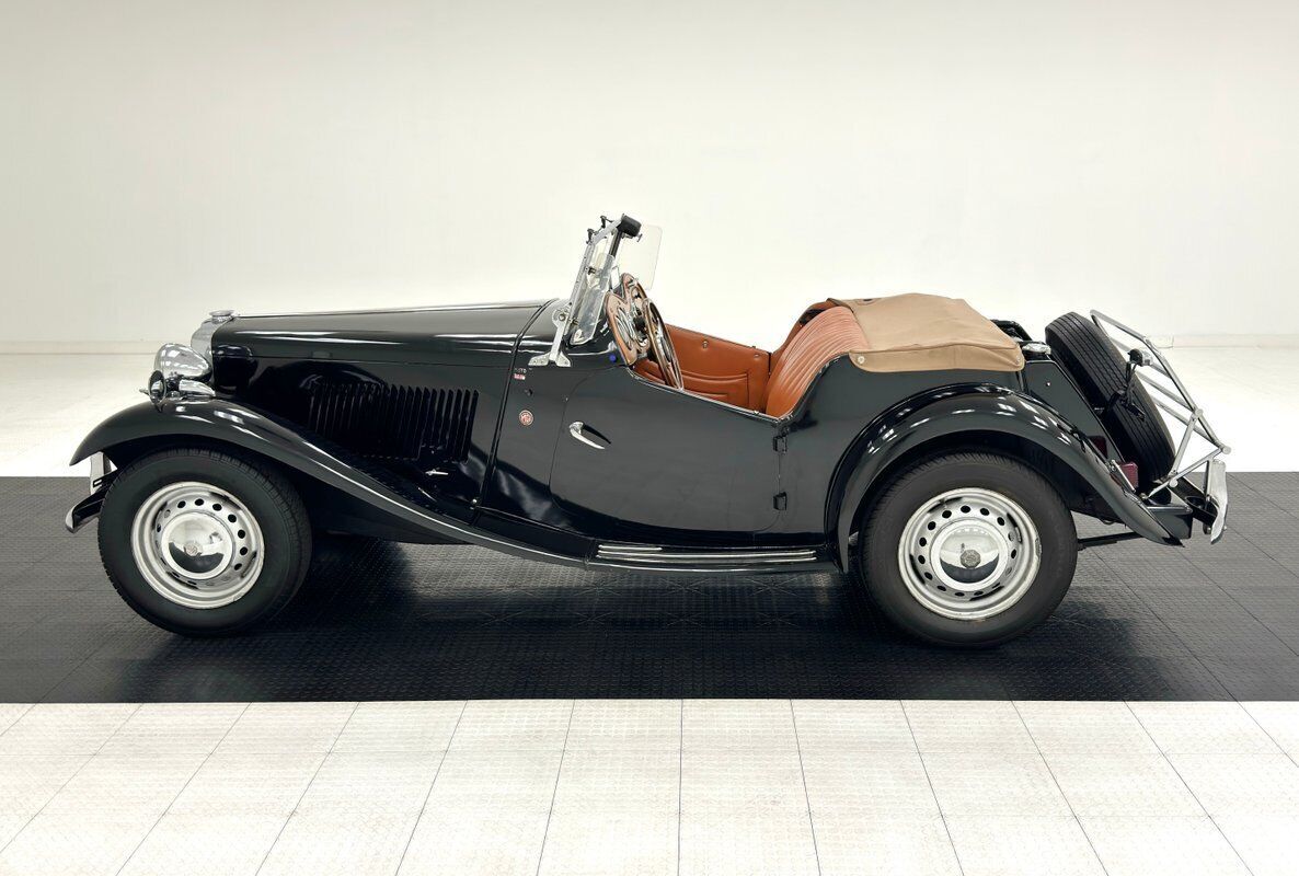 1951 MG T-Series Roadster - photo 4