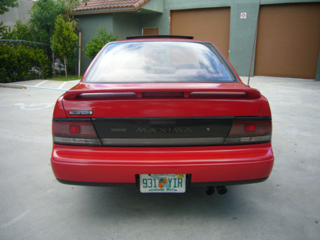 1991 Nissan Maxima SE Edition - 4 Door Sport Sedan - photo 5