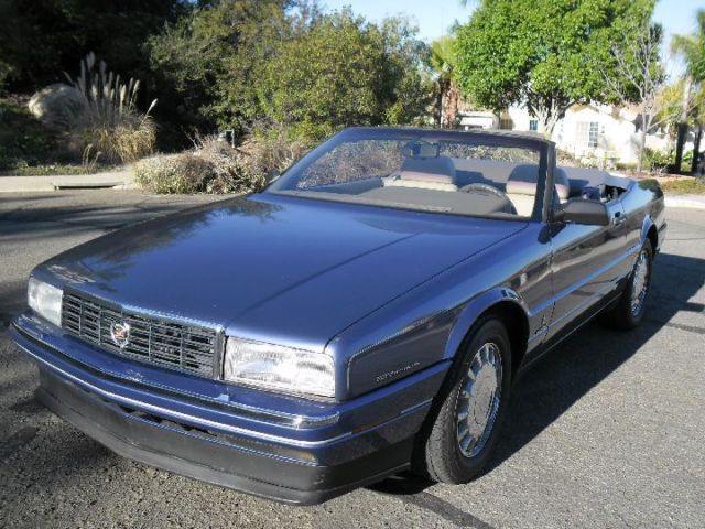 Perfect Carfax - Late 93 Car with Rare Factory Chrome Wheels - Everything works 1993 Cadillac Allante Hardtop Car