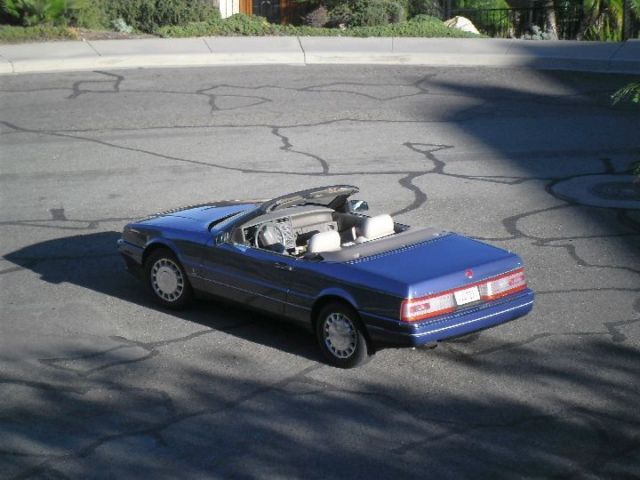 1993 Cadillac Allante Hardtop Car - photo 6