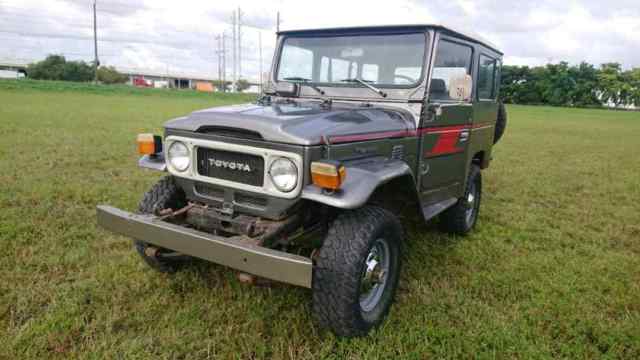 1985 Toyota Land Cruiser FJ40 - photo 12