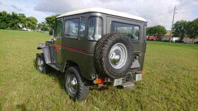 1985 Toyota Land Cruiser FJ40 - photo 4