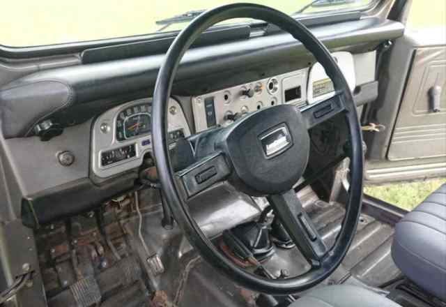1985 Toyota Land Cruiser FJ40 - photo 8