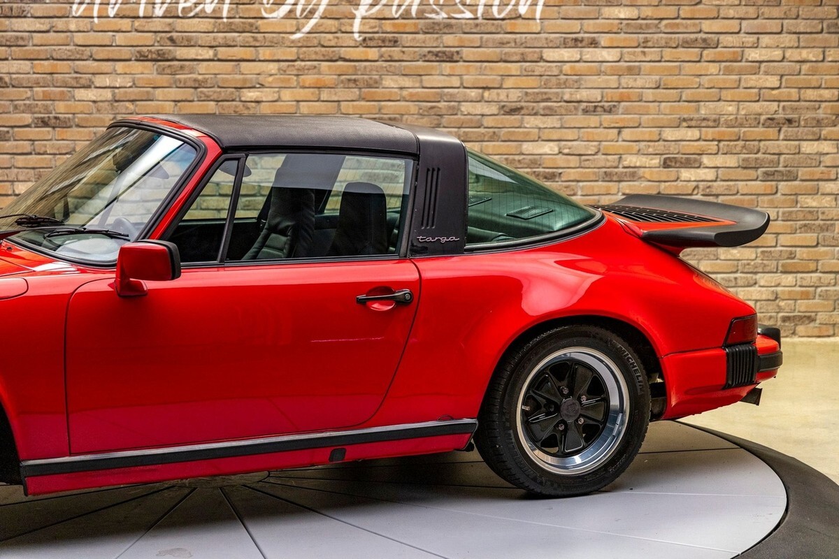 1984 Porsche 911 Carrera Targa - photo 13