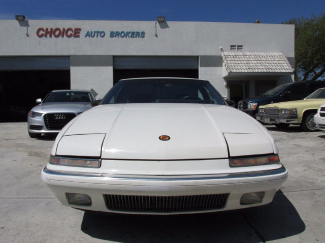1989 Buick Reatta 2dr Coupe - photo 3